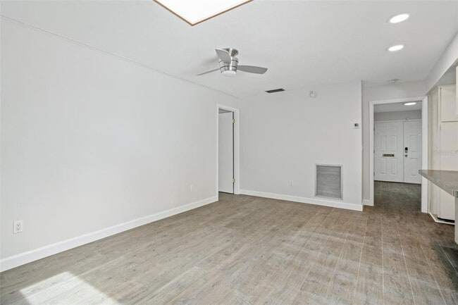 Building Photo - 3305 Arnel Ct