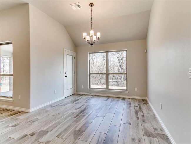 Building Photo - 12200 Rockbed Dr