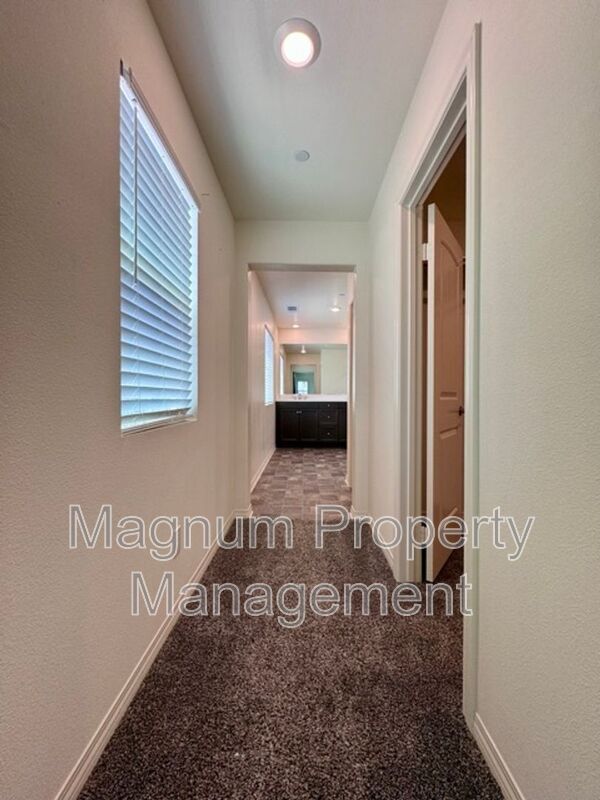 Building Photo - 29357 Caravel Dr