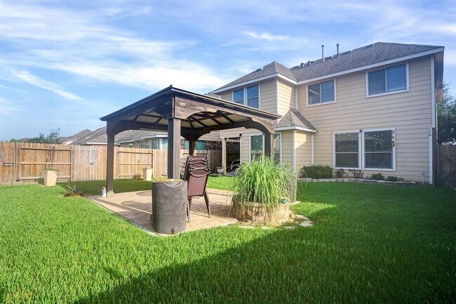 Building Photo - 20115 Emerald Mountain Dr