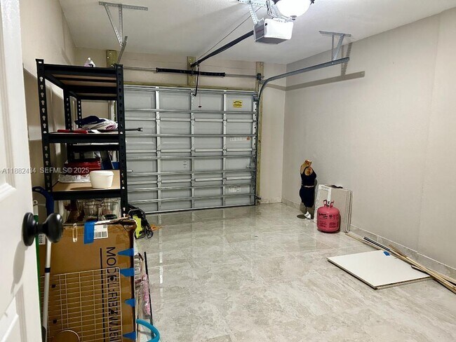 Building Photo - 875 NW 80th Terrace