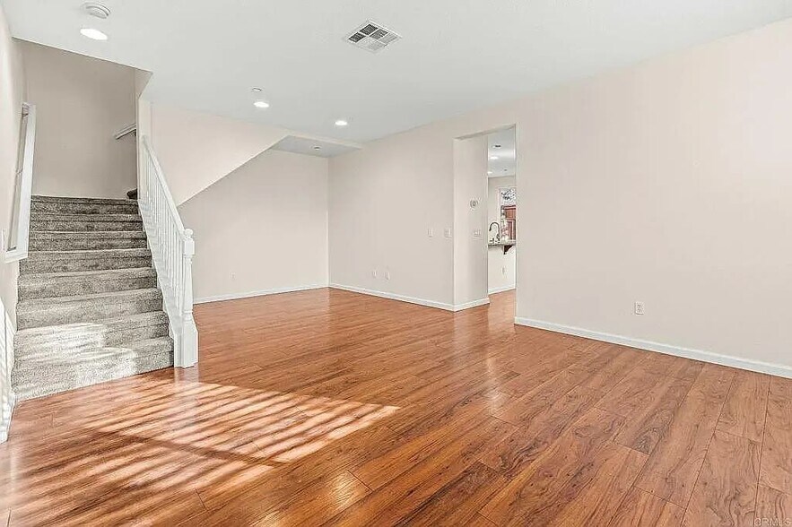 Building Photo - 27580 Darrington Ave