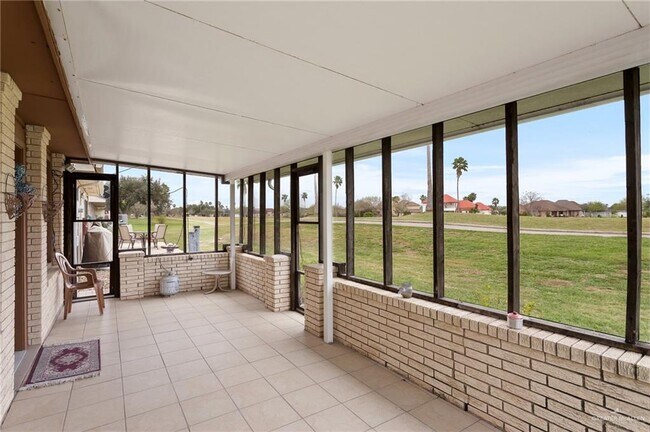 Building Photo - 2602 Ashley Dr