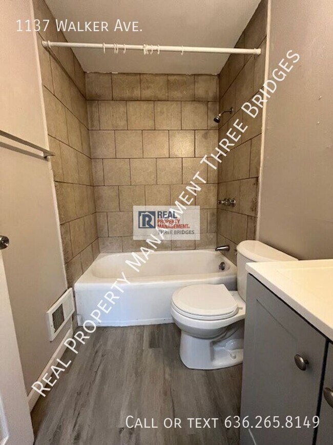 Building Photo - 1137 Walker Ave