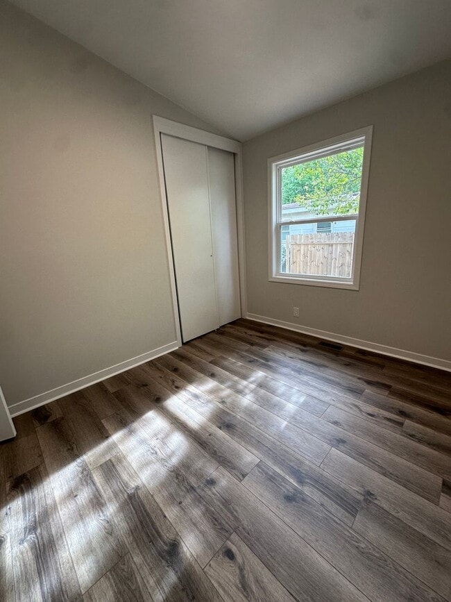 Building Photo - 446 Cape Fear Blvd