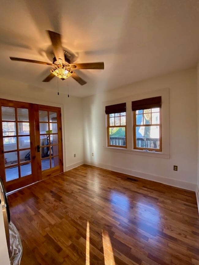 Building Photo - 412 W Ila St