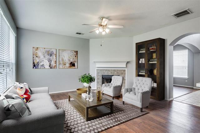 Building Photo - 3408 Oleander Dr