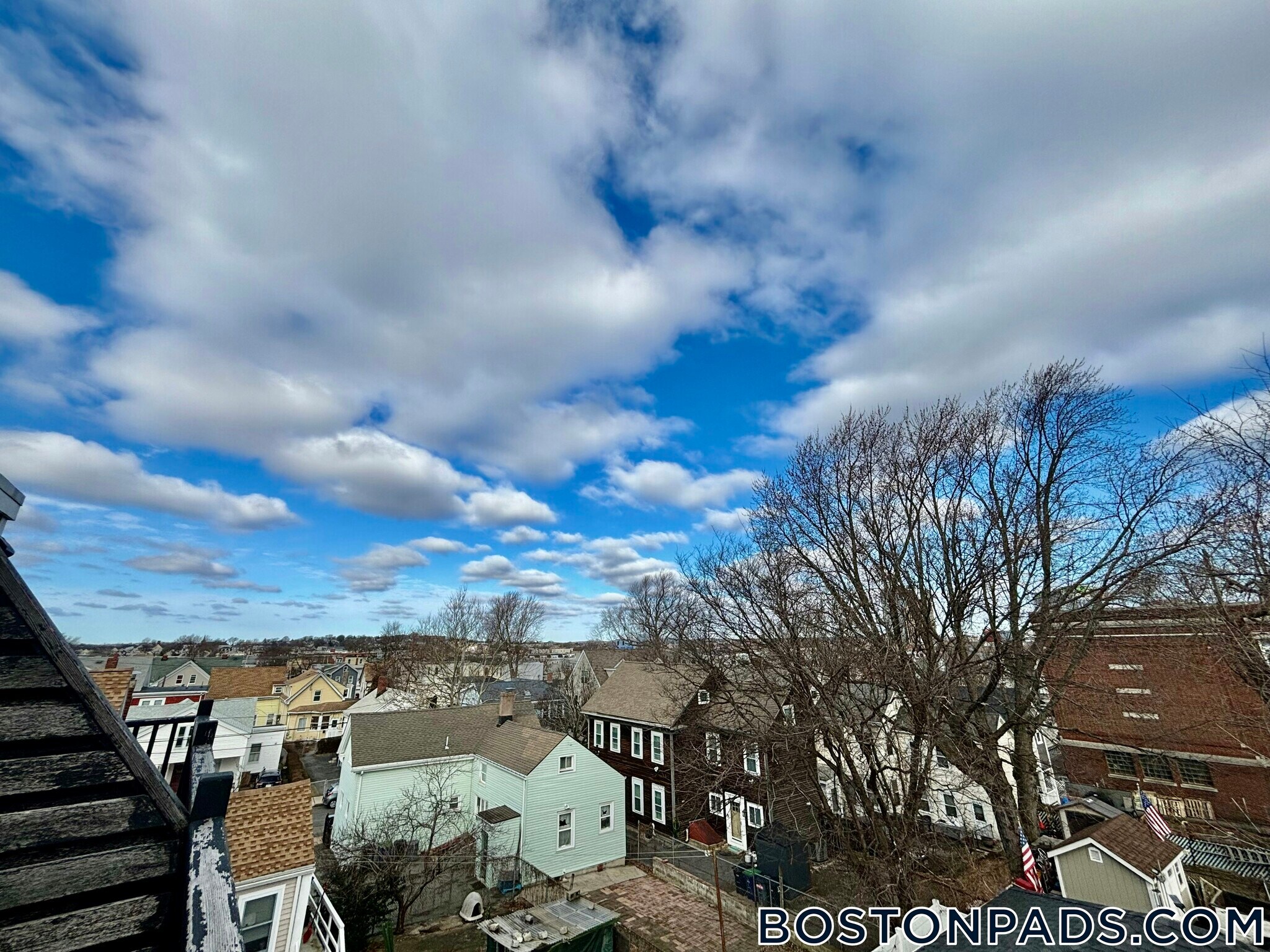 Building Photo - 7 Webster St