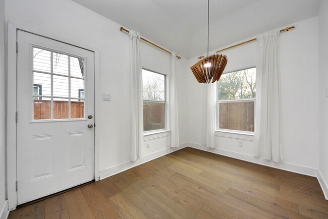 Building Photo - 2311 Canfield St