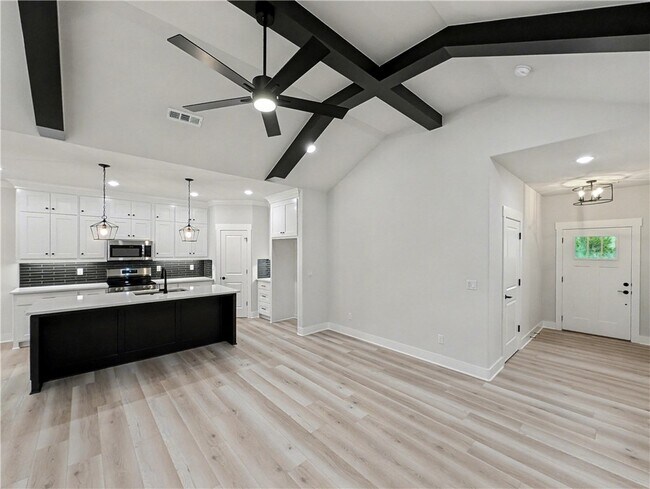 Building Photo - 18 Hillswick Dr