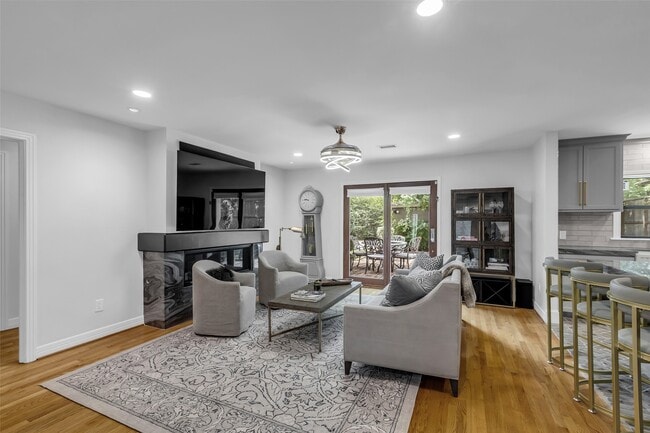 Building Photo - 801 N 3rd St