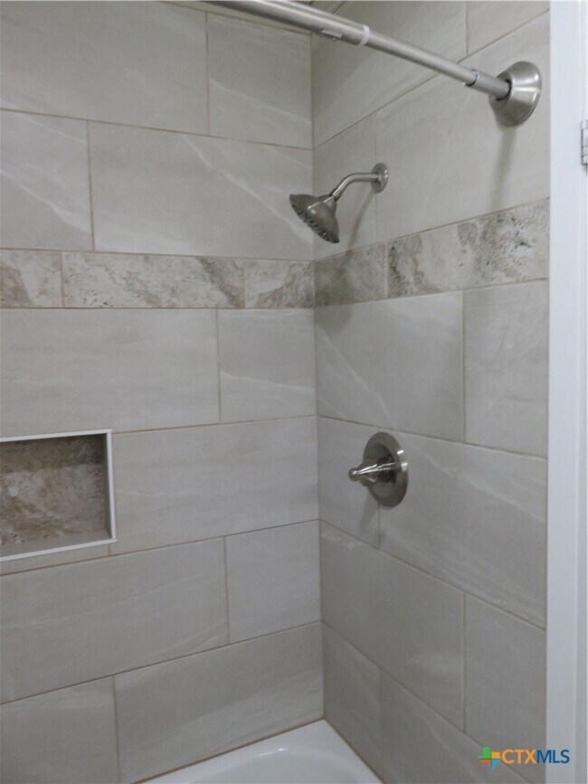 Building Photo - 1339 Mockingbird Ln