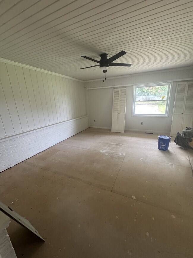 Building Photo - Coming Soon - Available in September!!