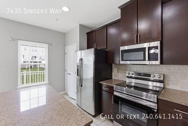 Building Photo - 7435 Singers Way