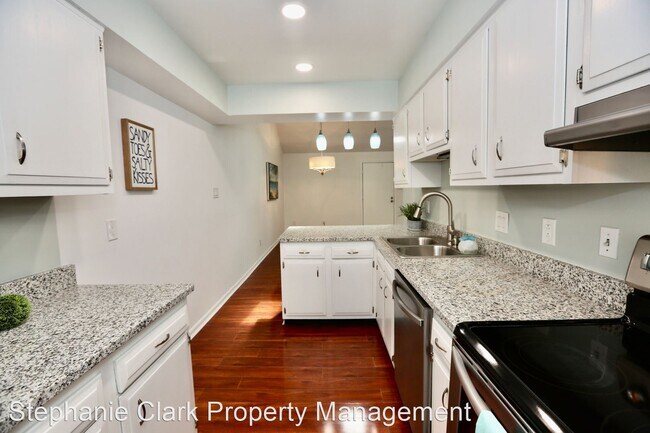 Building Photo - 3 br, 2 bath House - 409 33rd Street #B