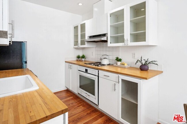 Building Photo - 1440 23rd St