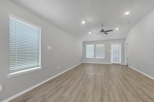 Building Photo - 6715 Scarlet Sagebrush St