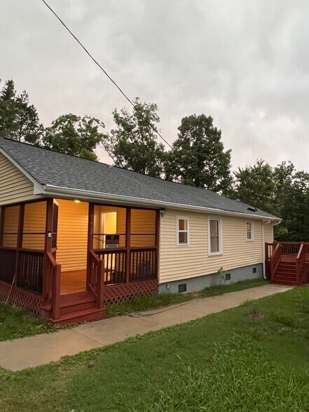 Building Photo - 117 Barbee Rd