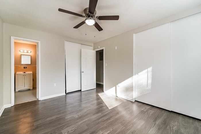 Building Photo - 234 Valley Vista Dr