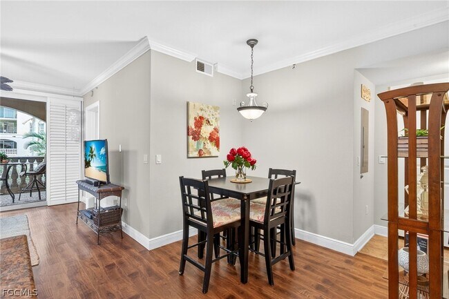 Building Photo - 2825 Palm Beach Blvd