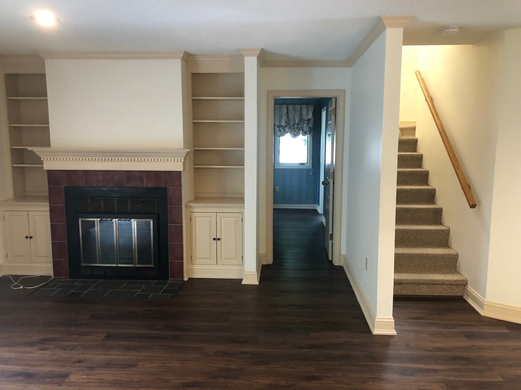 Dining/living room - 120 Courtyard Ln