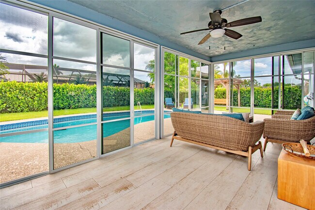 Building Photo - 6557 Country Wood Way