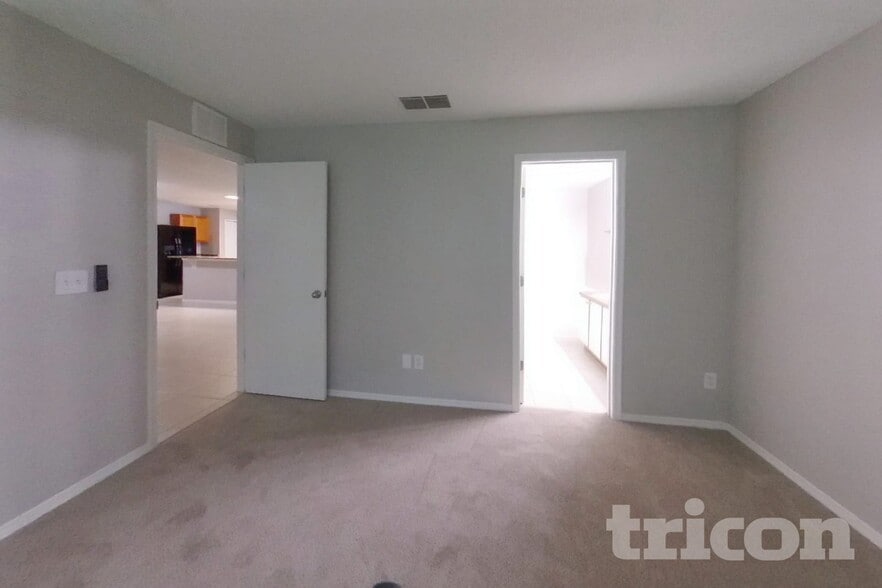 Building Photo - 1078 Woodson Hammock Cir