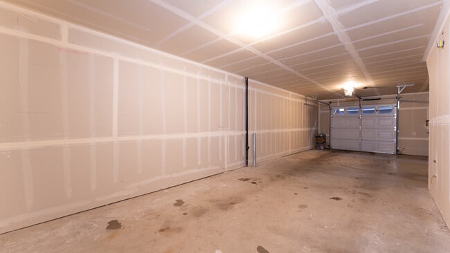 Building Photo - 1587 139th Ct NE