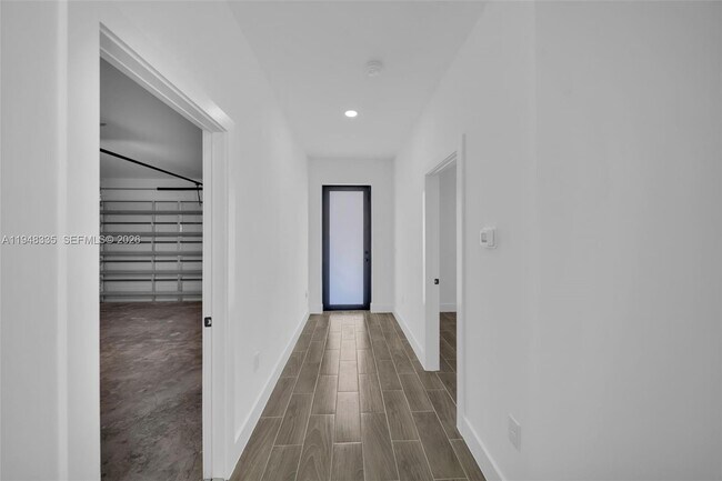 Building Photo - 328 Gordon Ave S