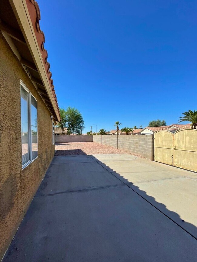 Building Photo - NEWLY RENOVATED 3BD/2BA SINGLE FAMILY HOME IN NORTH LAS VEGAS!