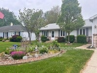 Building Photo - 5947 Crestmoor Dr SE