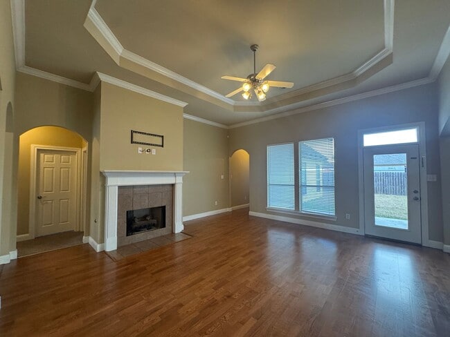 Building Photo - Beautiful 4 Bed/3 Bath Home For Lease In Z...
