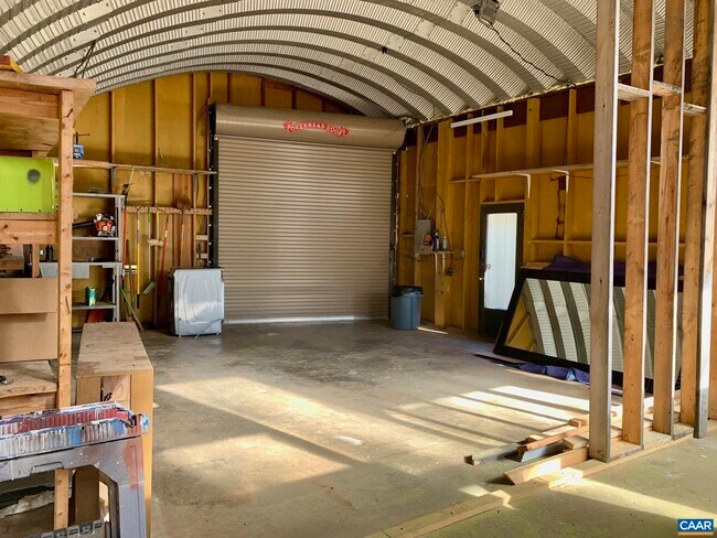 Building Photo - 652 Ivy Hill Ln