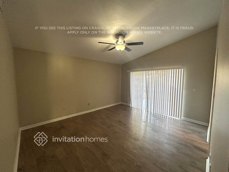 Building Photo - 1916 Bridgehampton Pl