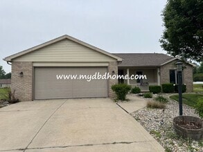Building Photo - 7633 Maeve Dr