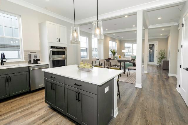 Building Photo - 2 bedroom in Carmel IN 46032