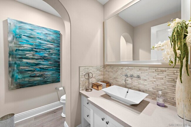 Building Photo - 14748 Valle Del Sur Ct