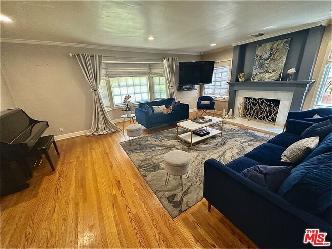 Building Photo - 6618 Moore Dr