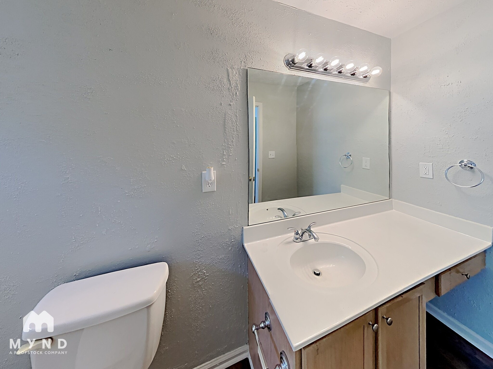 Building Photo - 814 Kilkenny Cir