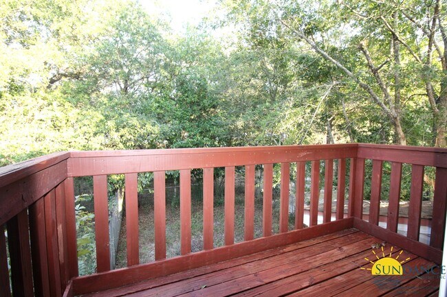 Building Photo - Nice 2 Bedroom Townhouse in Fort Walton
