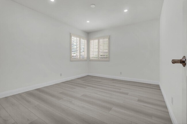 Building Photo - 11625 Allen