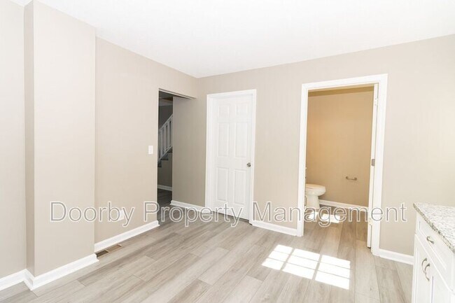 Building Photo - 5754 Taggart Dr