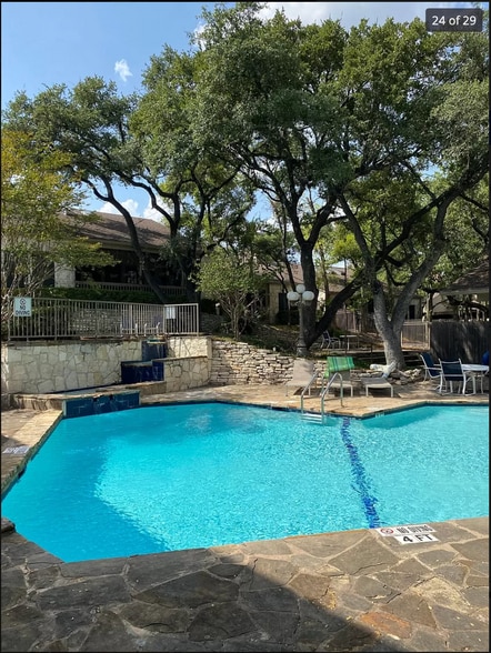 Community Pool - 3809 Spicewood Springs Rd