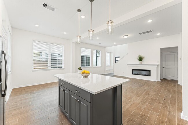 Building Photo - 151 W Coralburst Lp