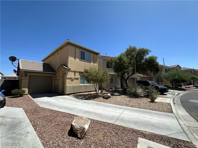 Building Photo - 4777 Arroyo Seco Dr
