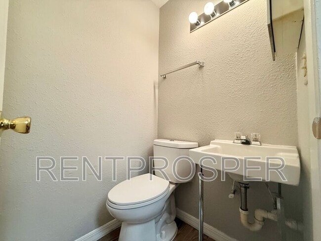 Building Photo - 4153 S Semoran Blvd