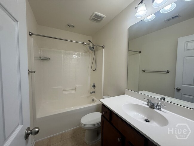 Building Photo - 426 Lions Den Dr