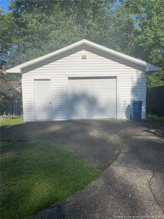 Building Photo - 1651 Baysden Ct