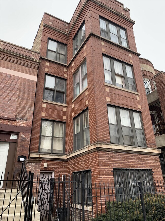 Building Photo - 6036 S Eberhart Ave