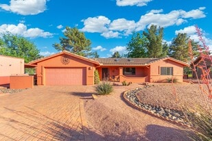 Building Photo - 105 Chaparral Dr